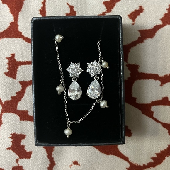Jewelry - Jewelry Set